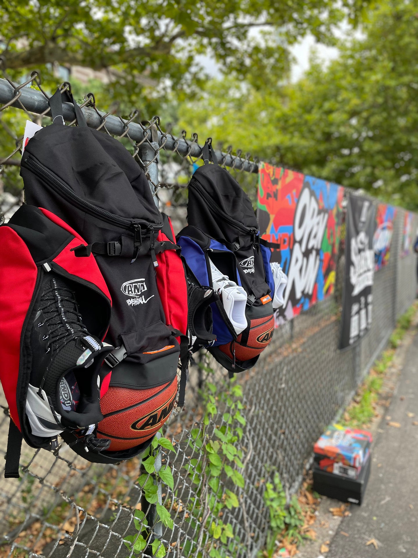 HOLIDAY GIFT GUIDE - Solepack